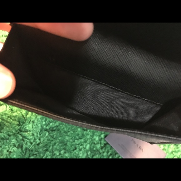 Prada Milano Wallet - Picture 6 of 6